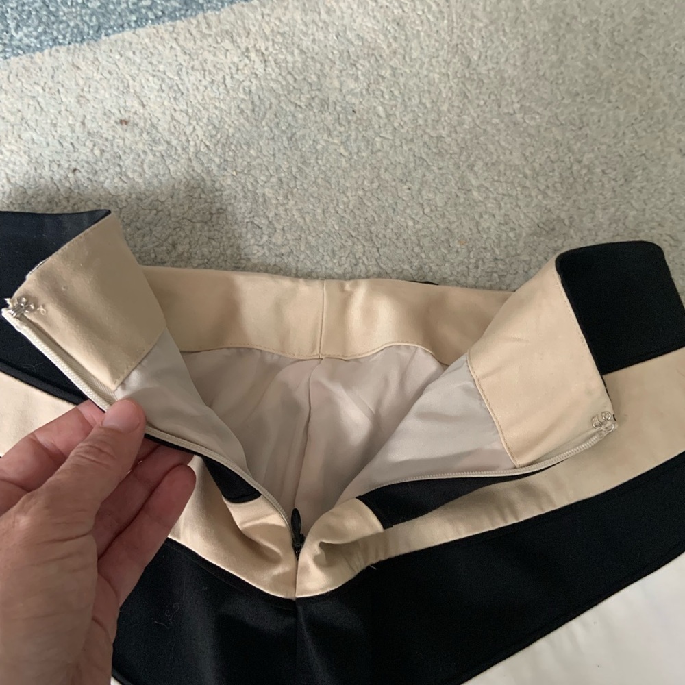 White House Black Market Pencil Skirt - Picture 7 of 8